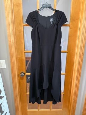Adrianna Papell Black High-Low V-Neck Cap Sleeve Dress